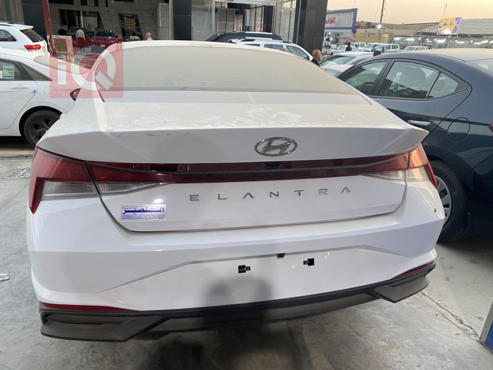 هیوندای ئەلەنترا
